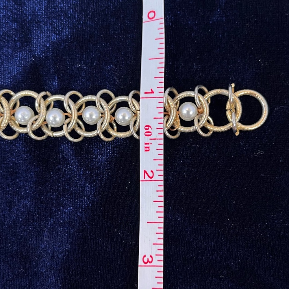 Vintage Goldette NY Bracelet Gold Tone Faux Pearl Link 1960’s Foldover Clasp 8” - Picture 6 of 6